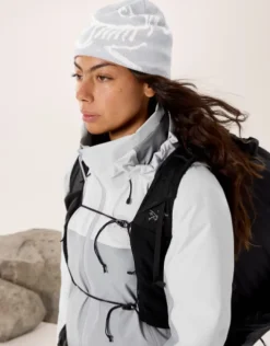 Bonnet Bird Head Toque Solitude Arctic Silk