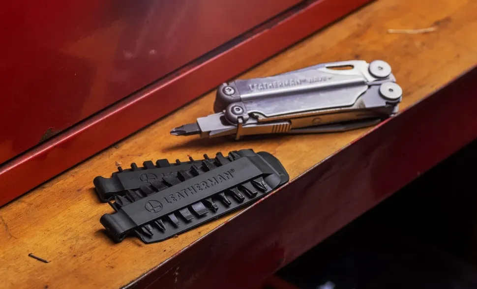 Kit De 21 Embouts Réversibles - Pince | Leatherman